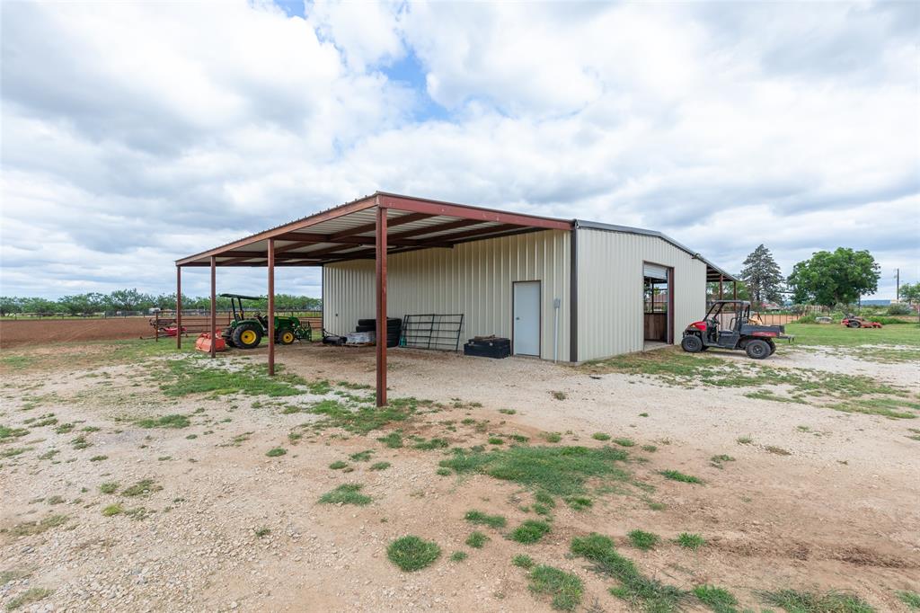 A1142 SUR 37 L A L NW - Residential