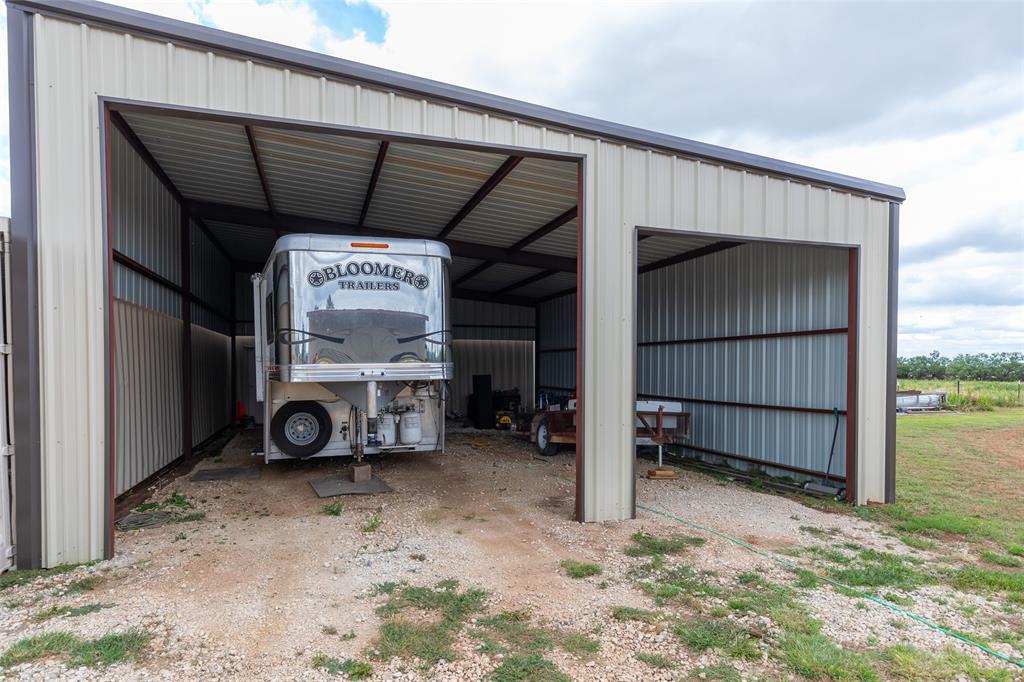 A1142 SUR 37 L A L NW - Residential