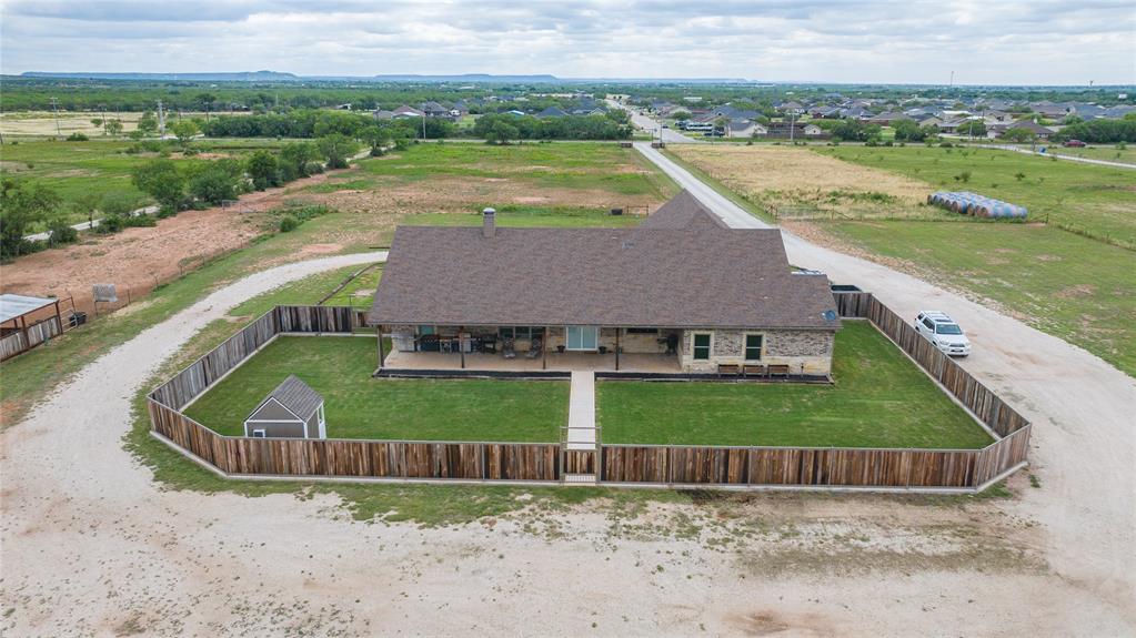 A1142 SUR 37 L A L NW - Residential