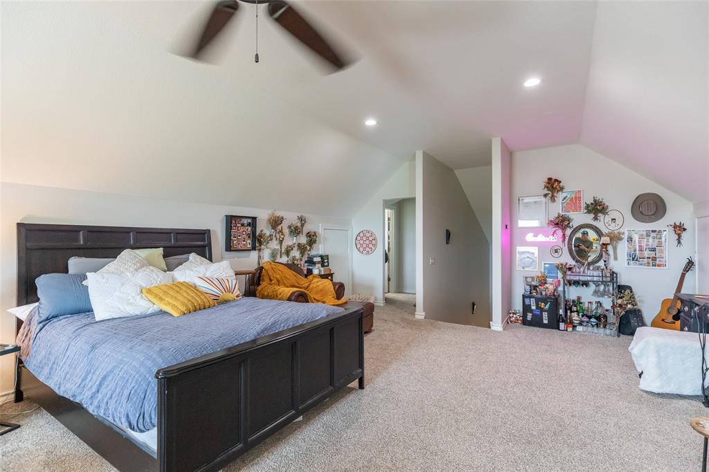 A1142 SUR 37 L A L NW - Residential