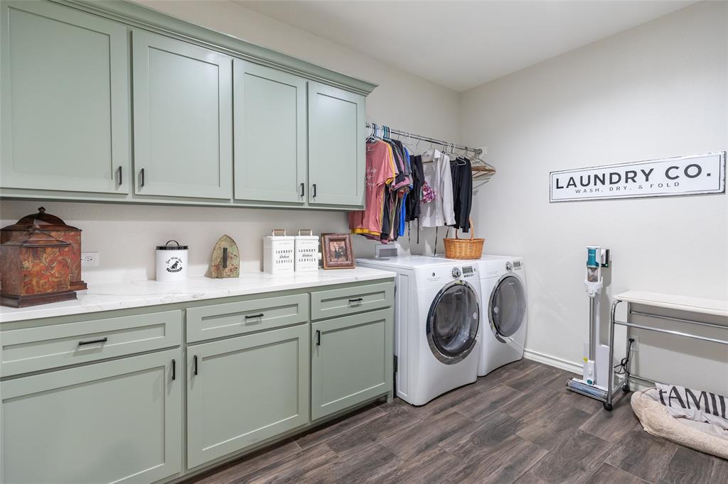 A1142 SUR 37 L A L NW - Residential