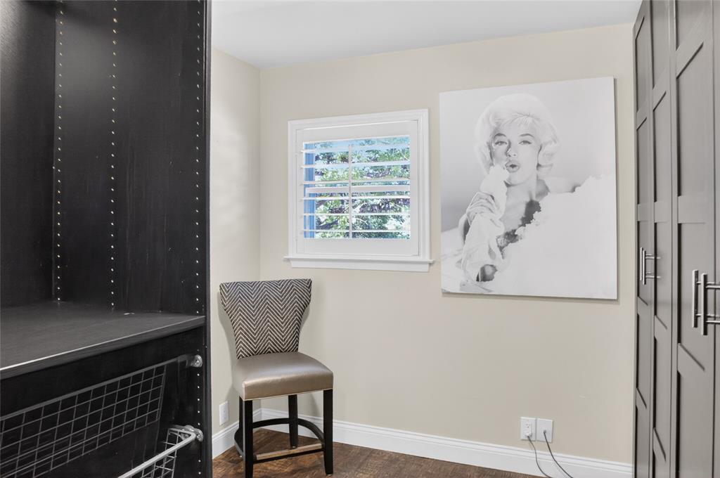 Pilot Knoll - Residential