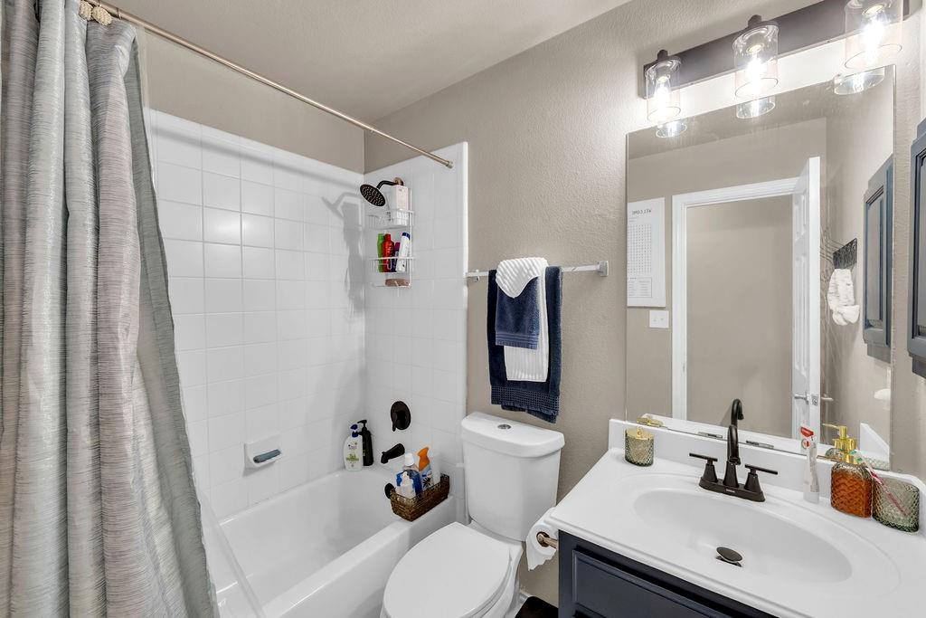 Oak Creek Estates - Residential