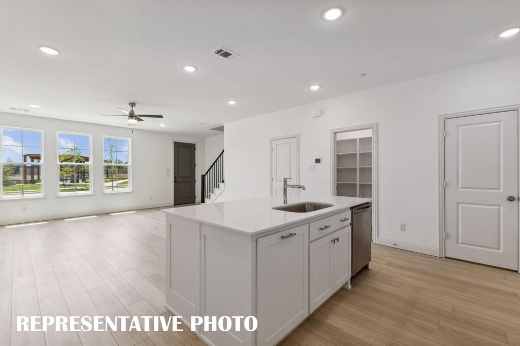 Twin Creeks Watters Townhomes - Residential