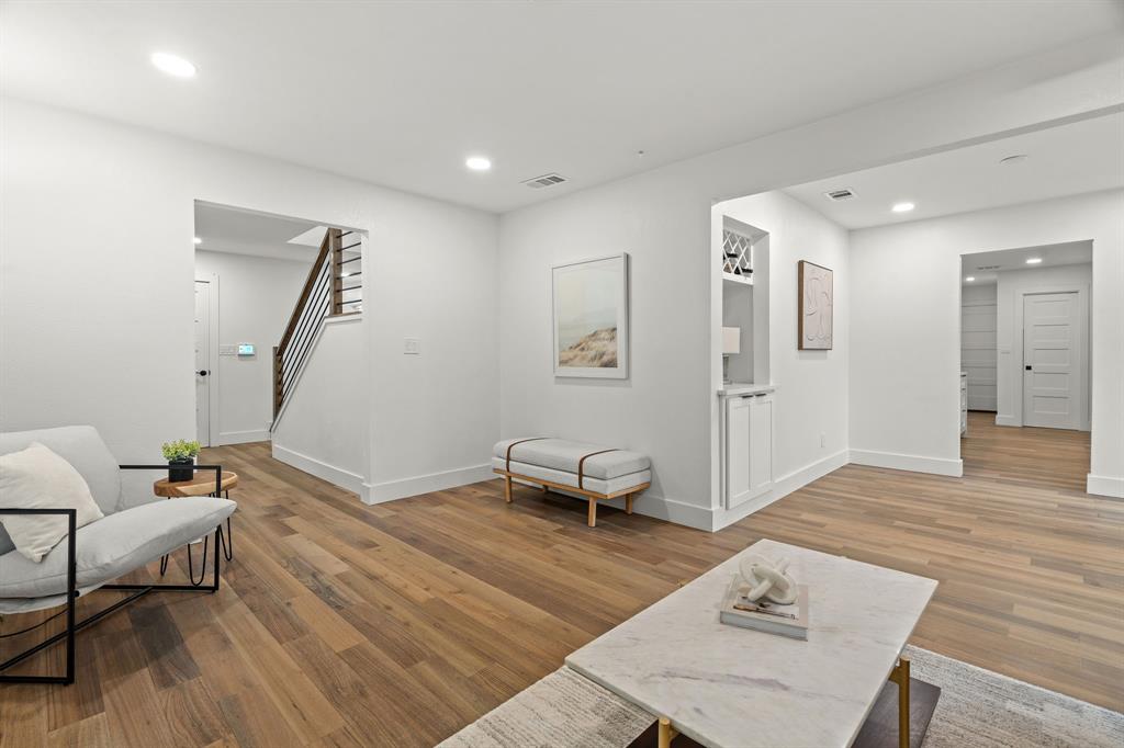 Lindenwood Park 2nd Inst - Residential