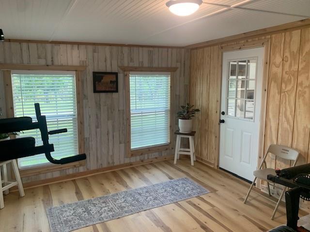 HOWE LEONARD - Residential