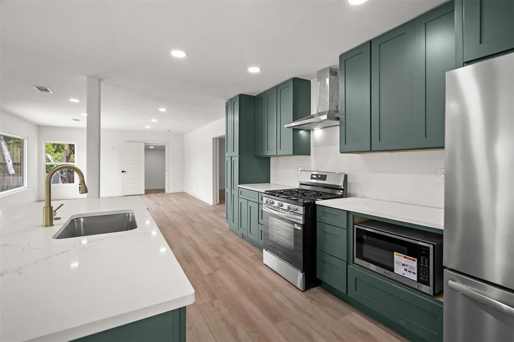 Bronx Park - Residential