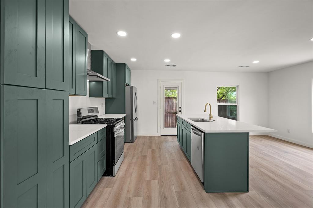 Bronx Park - Residential