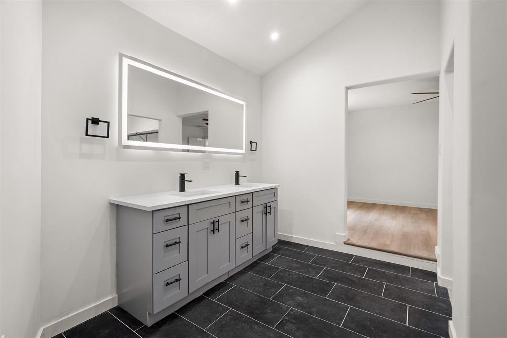 Bronx Park - Residential