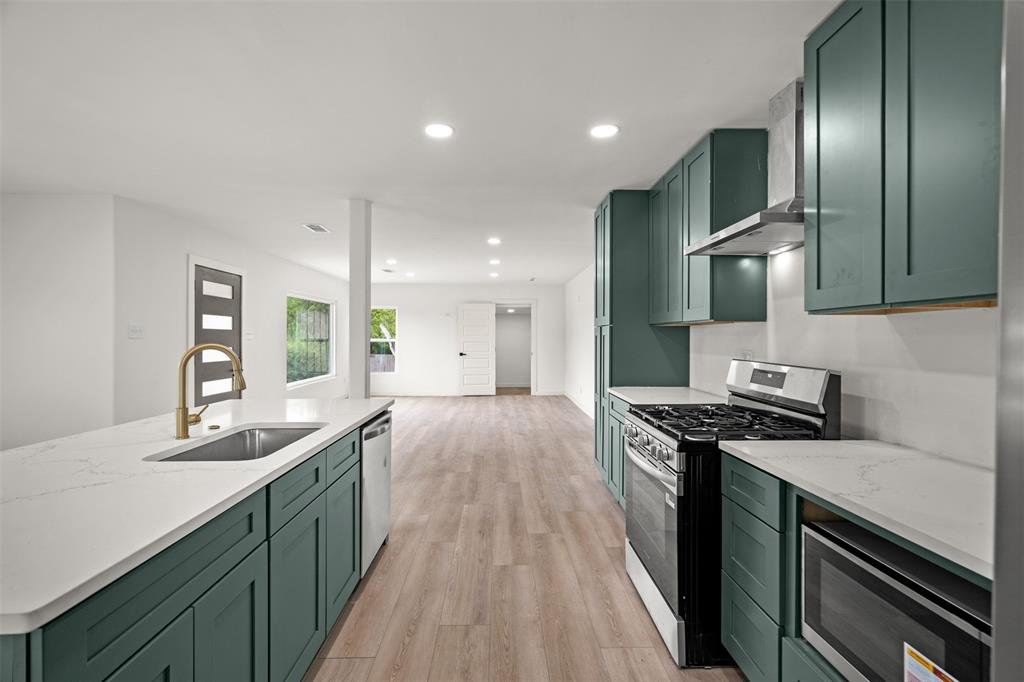 Bronx Park - Residential