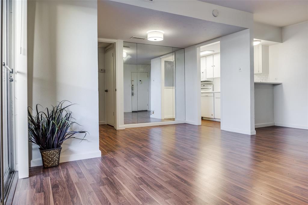 Las Colanitas - Residential