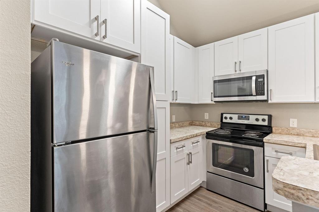 Sable Ridge Condos Ph 01-06 - Residential