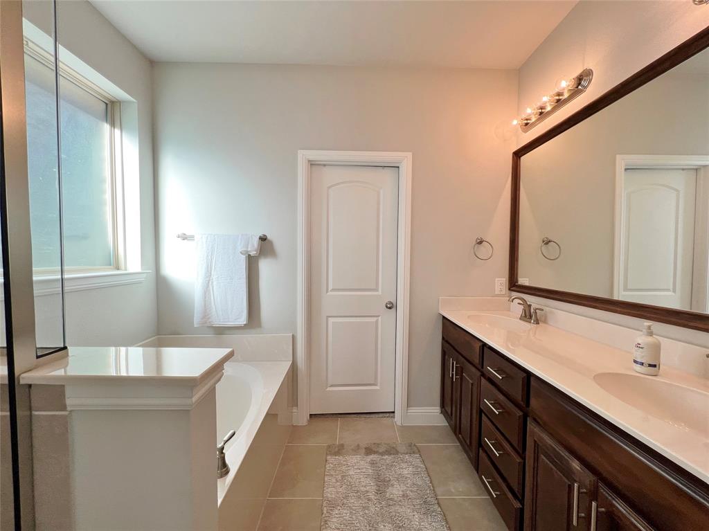 Heritage II - Residential Lease