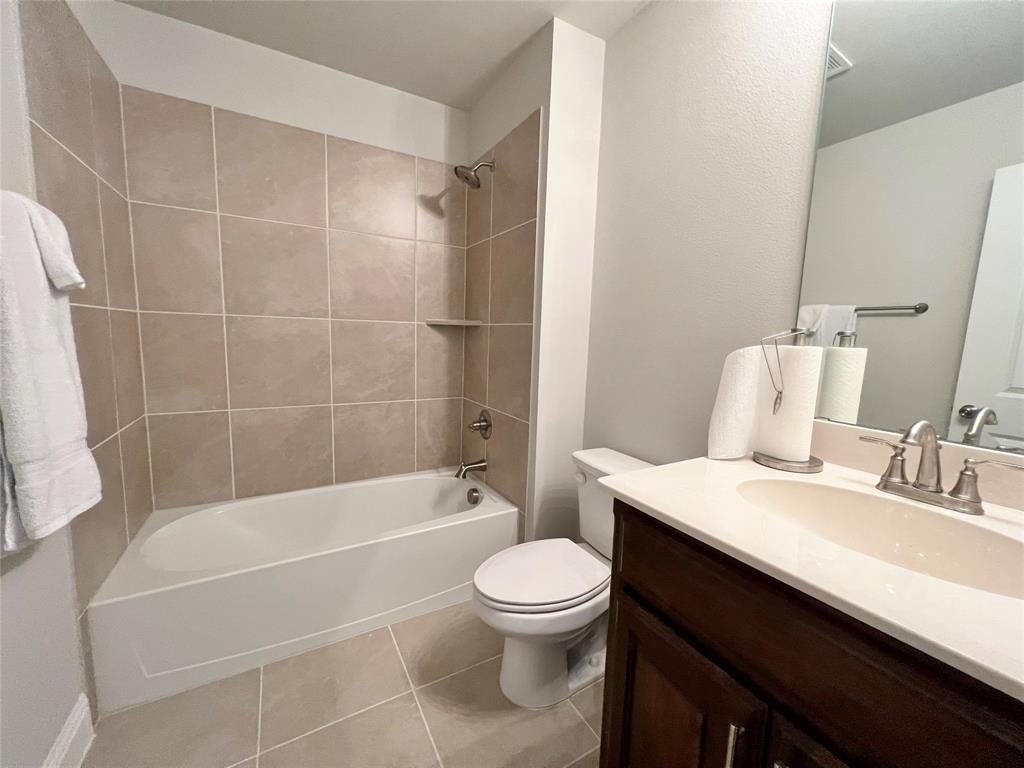Heritage II - Residential Lease