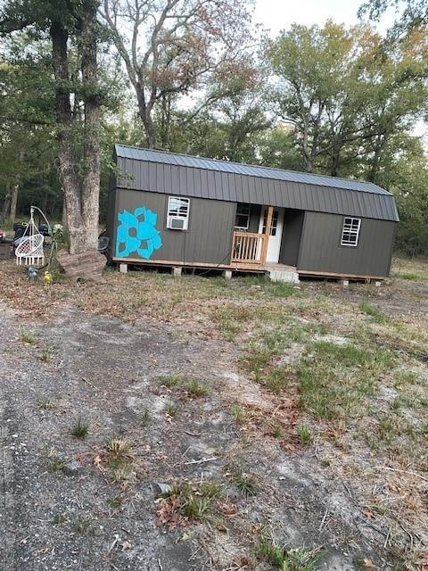 NONE - Farm