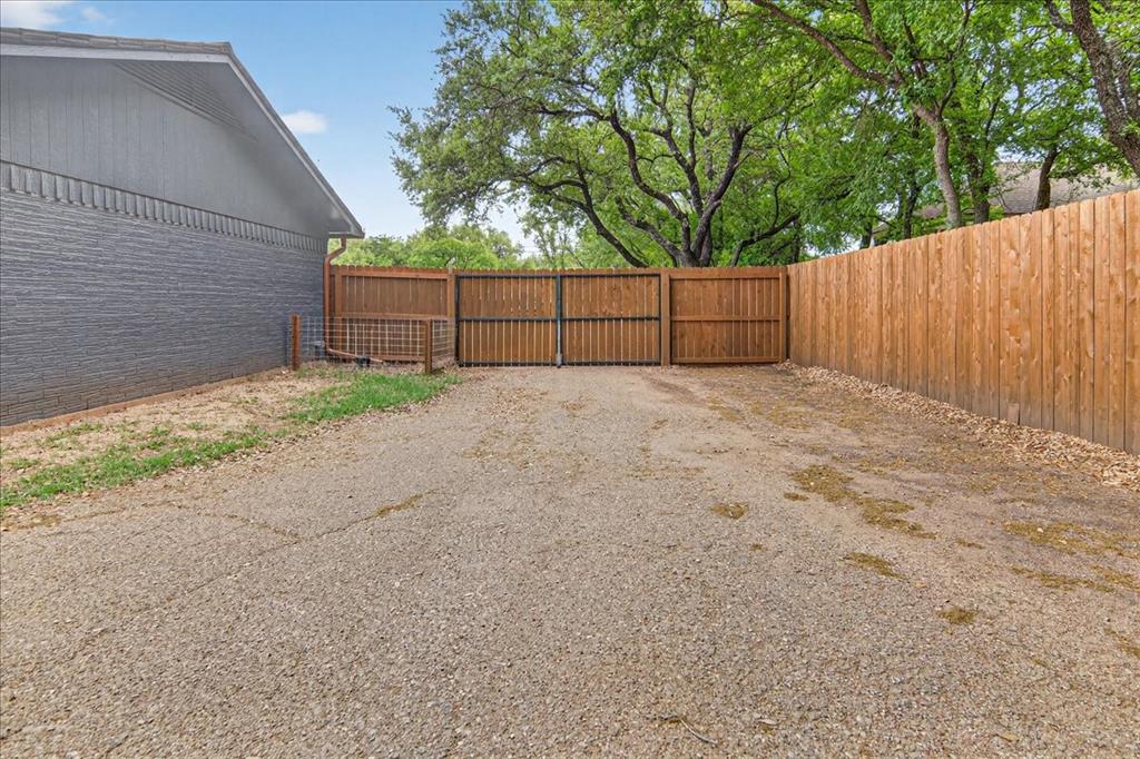 Rivercrest Est - Residential