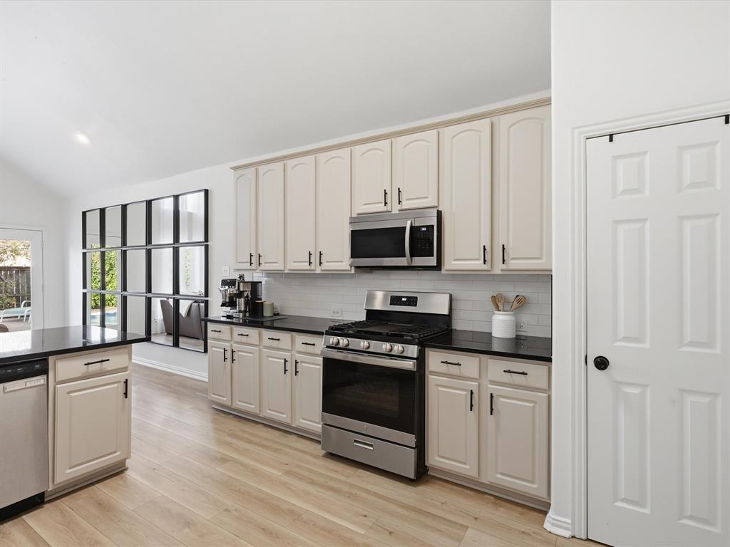 Parkway At Park Glen Add - Residential