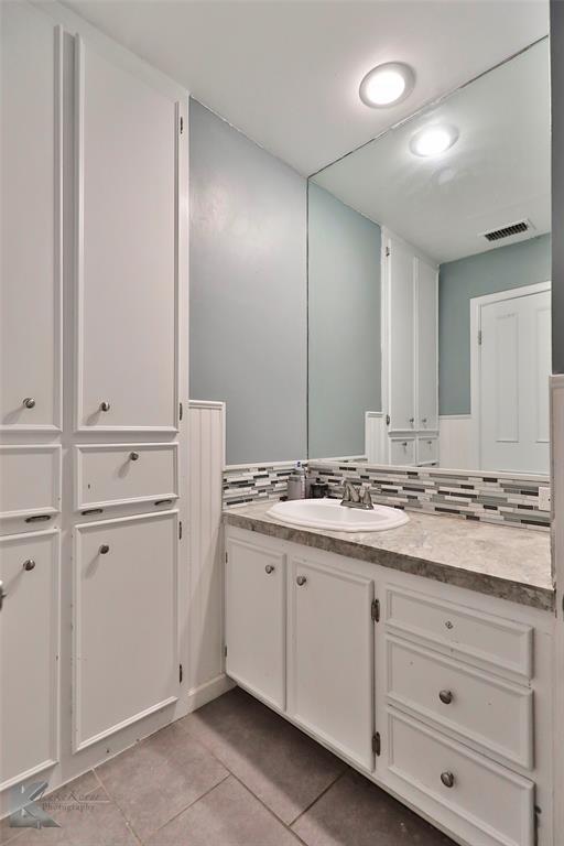 High Meadows - Residential Lease