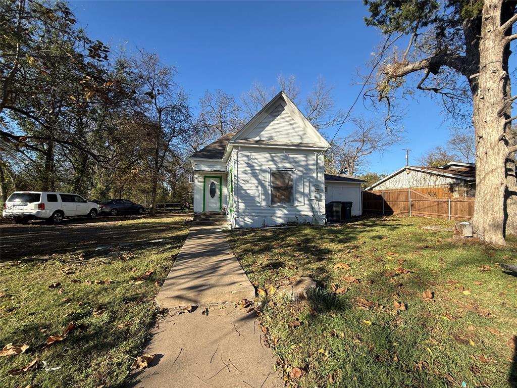Moore B H Heirs - Residential