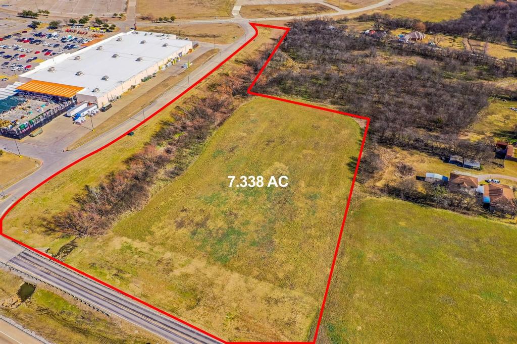 Great Commercial Pad site in the growing Corsicana area!! This 7.338 Acre site Is apart of Corsicana Crossings, but sits
just outside the development directly next to Home Depot, and surrounded by multiple other big retailers and
restaurants. Great Location and Visibility Right off of IH 45 Frontage Road. Multiple Large residential developments
within a 5 minute drive have recently been completed or are undergoing construction. Bring your business, ideas, and
investors to Corsicana Crossings! Great road frontage and easy access to IH 45 and Highway 287. IH 45 has an
average of 42k vehicles per day. Lot sits just 2 miles north of the brand new Highway 31 Bypass. Only 50 Minutes
south of Dallas! Seller recently completed work with Fema and engineers to pull the pad site out of the flood plain
making this property ready to go!