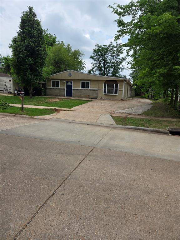 GOOD BONES WITH A GOOD FLOOR PLAN & FLOW PLAN. Home includes long driveway to a large 2 car garage and shop off to the side. Home will appraise for the sales price but will need repairs as a result of the appraisal. Owners are not willing to make any repairs as a result of home inspections or appraisal, They want to sell the home AS-IS condition. Buyers looking for a bargain should look in to interim financing to include the sales price of the home along with the closing costs, pre-paids (for your taxes and insurance) and the costs to update and remodel the home (approximately $25,000 + - $5,000) with a local bank or hard money lenders and convert it onto a mortgage of choice (VA, FHA, Conventional) when complete. Home should then appraise for close to $160,000 (+ - $5,000) earning you potentially $25,000+ in instant equity (profit potential). Great home for Investors looking for a home that needs TLC for their rental portfolio via DSCR loan or hard money lending. Home should rent for $1,800 (+ - $100). Located close to I 20, I 220, I 49, Barksdale AFB, Global Strike, BPCC, downtown Shreveport & Bossier, great blue-ribbon schools and the best shopping & dining the area has to offer off Airline. looking for a buyer with a vision who can see the Forest Through the trees! If this is you give me a holla to preview the home and discuss your options. Rooms sizes and all aspects of the home are believed to be true and accurate, but it will be the buyer’s responsibility to verify.