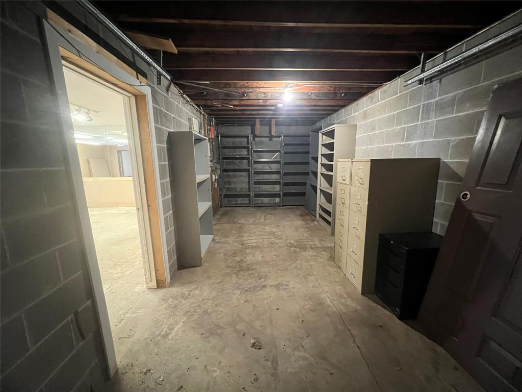 Green Acres 2 - Commercial Lease