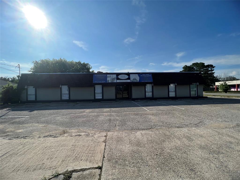 Green Acres 2 - Commercial Lease