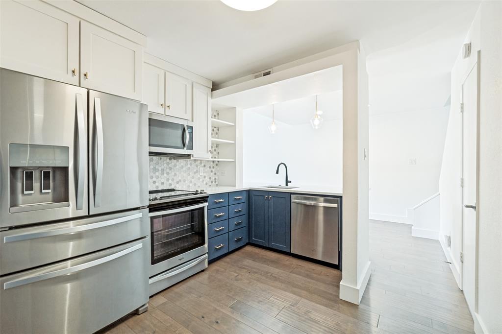 Inwood Crossroads Condos Ph 02 - Residential