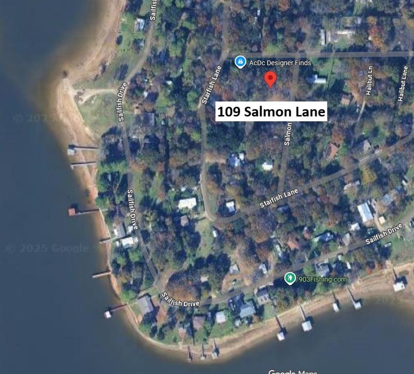 Whether you are looking to live here or just hold as a long term investment there's a lot of flexibility with this wooded lot. Popular Fishing Location and walking distance to the lake. Close to shopping centers and restaurants. Quiet neighborhood. Do not miss out on this beautiful lot! Go see anytime.