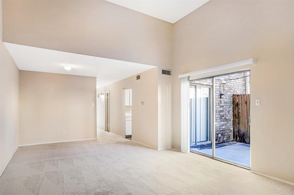 Richardson Lifestyle Townhomes - Residential