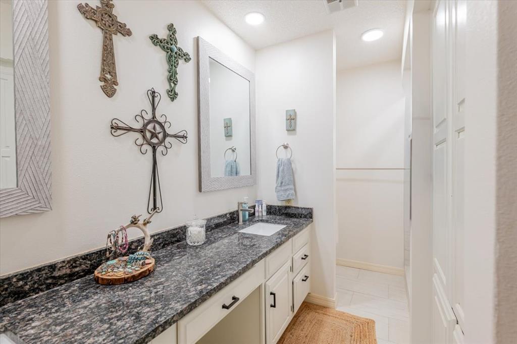 WAGGONER RANCH - MOONSHINE - Residential