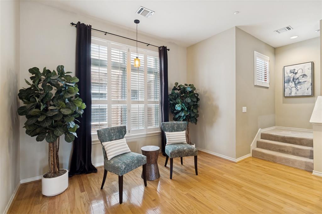 Knox Park Heights Condo - Residential