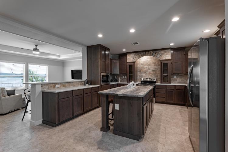 WEST SIDE - Residential