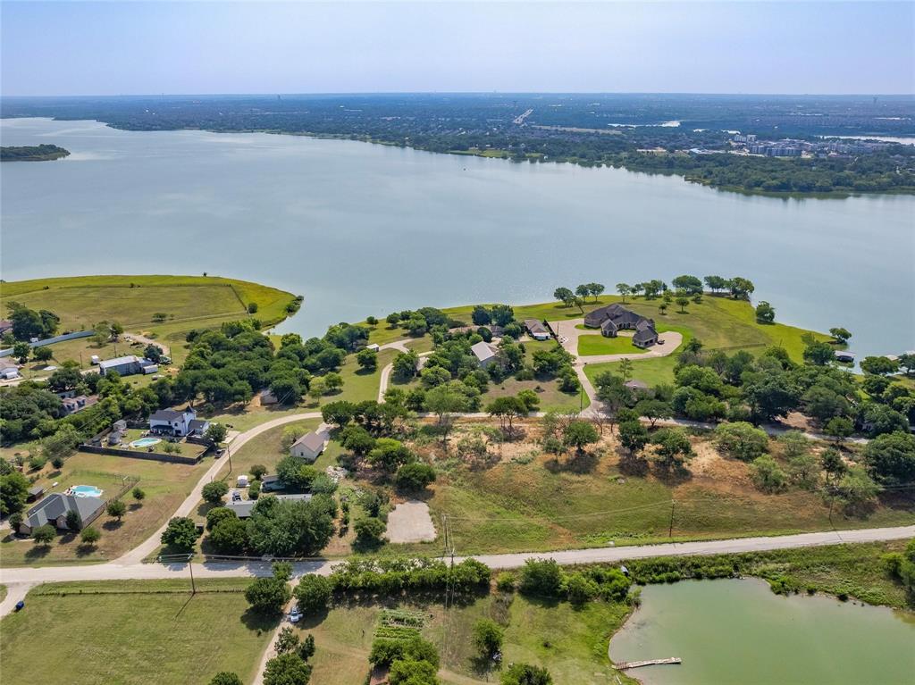 PENINSULA - Land