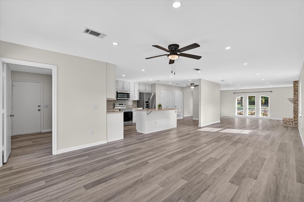 Country Meadow Ph One - Residential