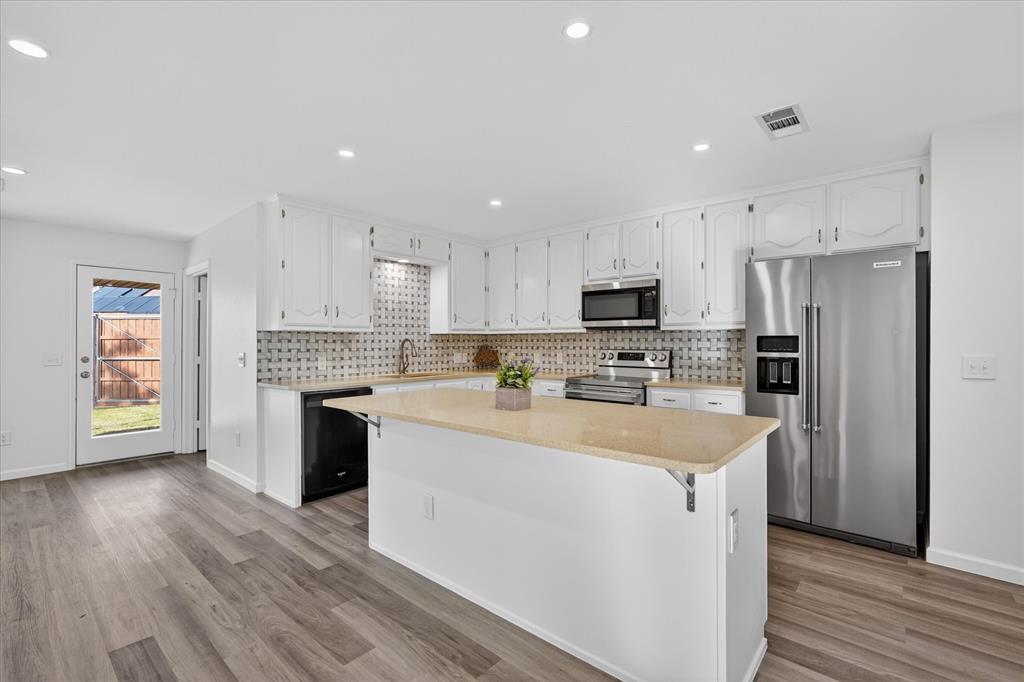 Country Meadow Ph One - Residential