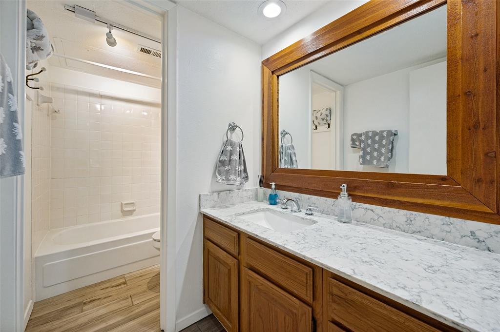 Treetops Condo - Residential