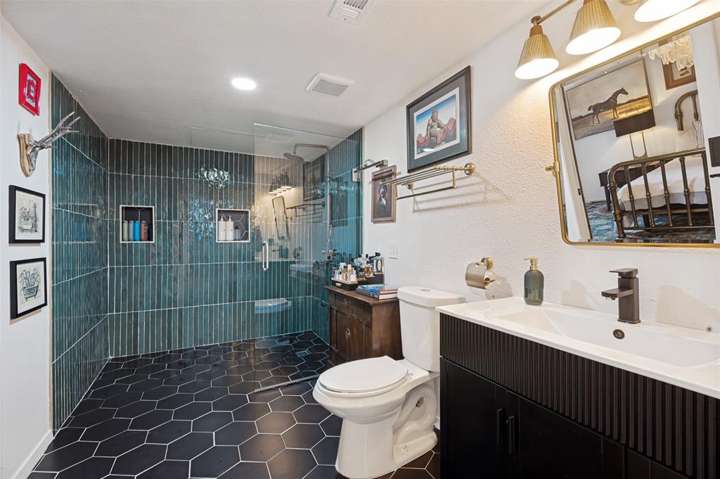 Treetops Condo - Residential