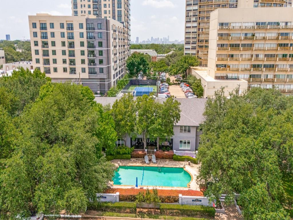 Condo Fontainbleau - Residential