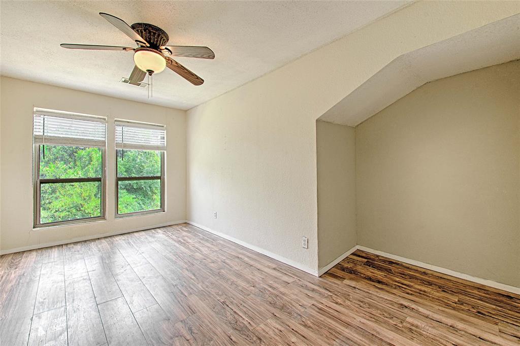 London Park Condo - Residential