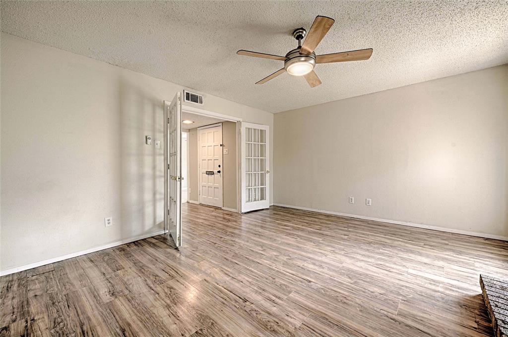 London Park Condo - Residential