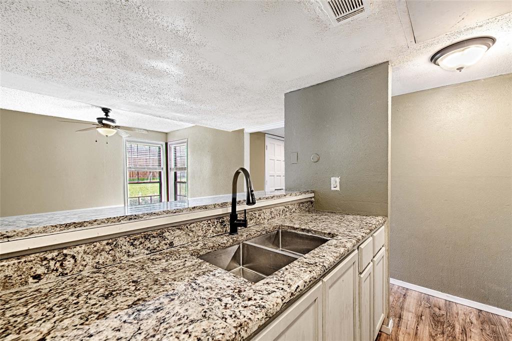 London Park Condo - Residential