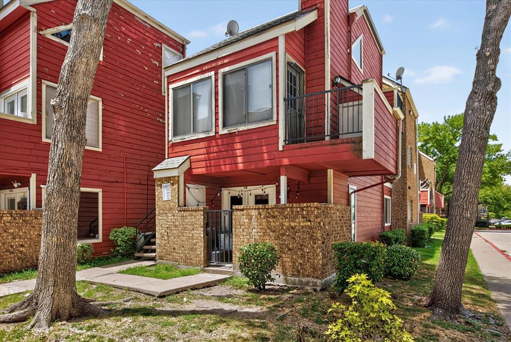Richland Trace Condos - Residential