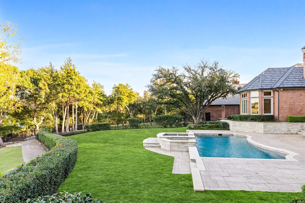 Willow Bend Place - Residential