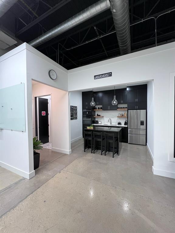 1380 River Bend - Commercial Sale
