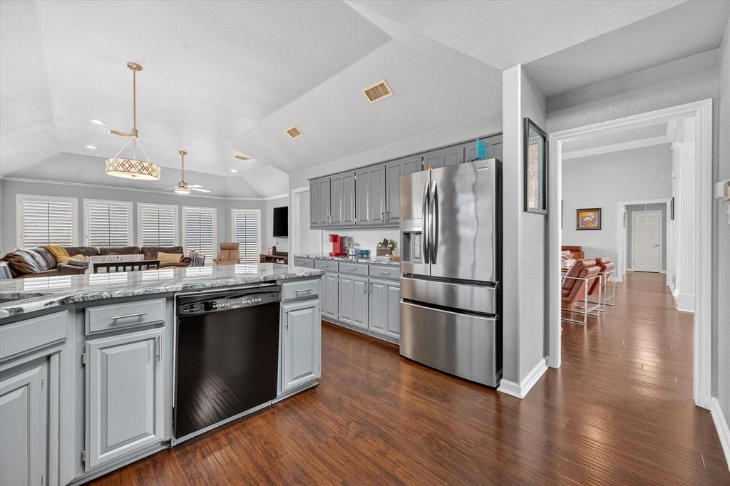 Tiverton Oaks Estates - Residential