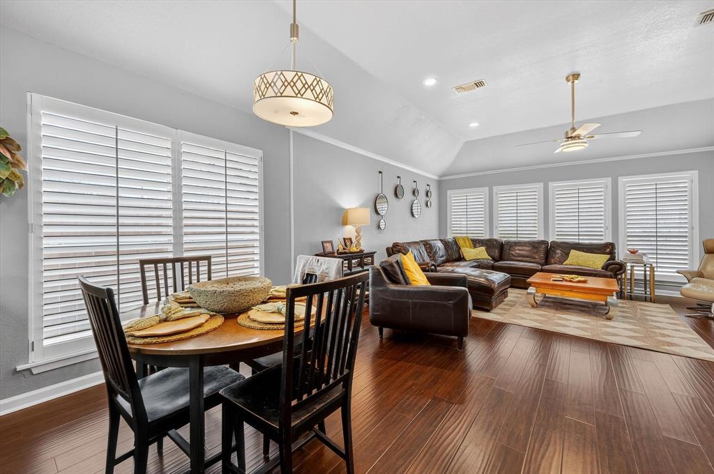 Tiverton Oaks Estates - Residential