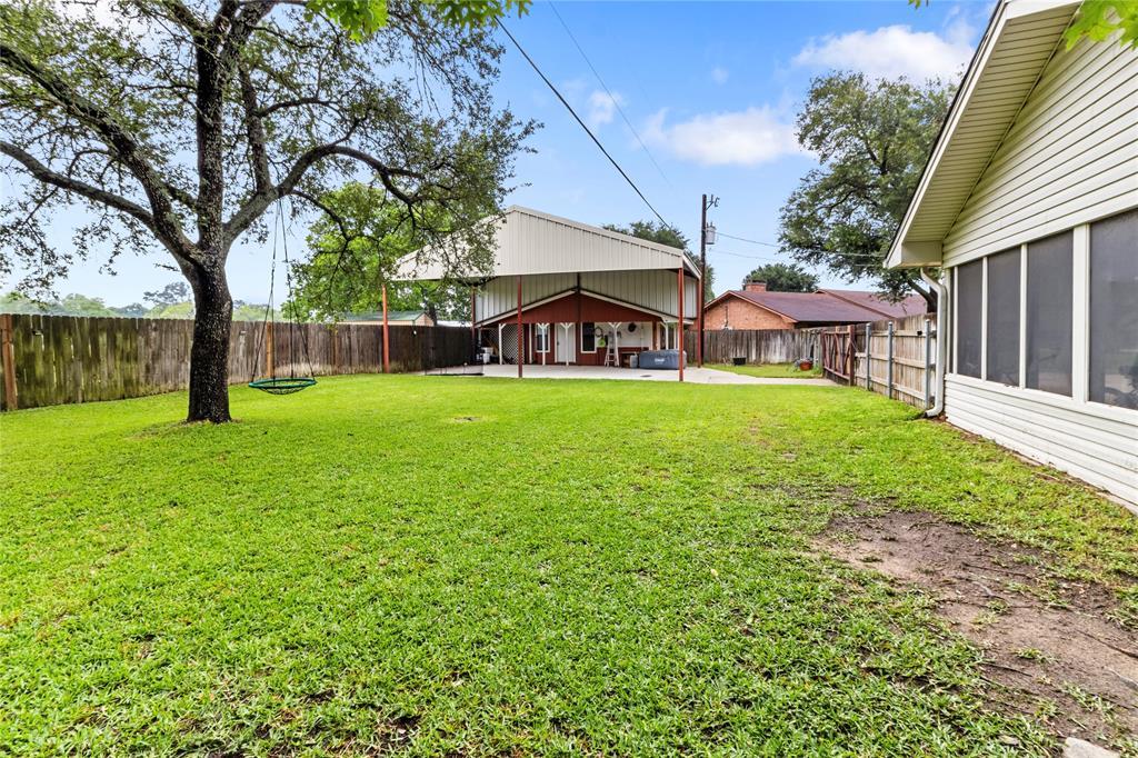 COUNTRY EAST ADDN TEAGUE - Residential