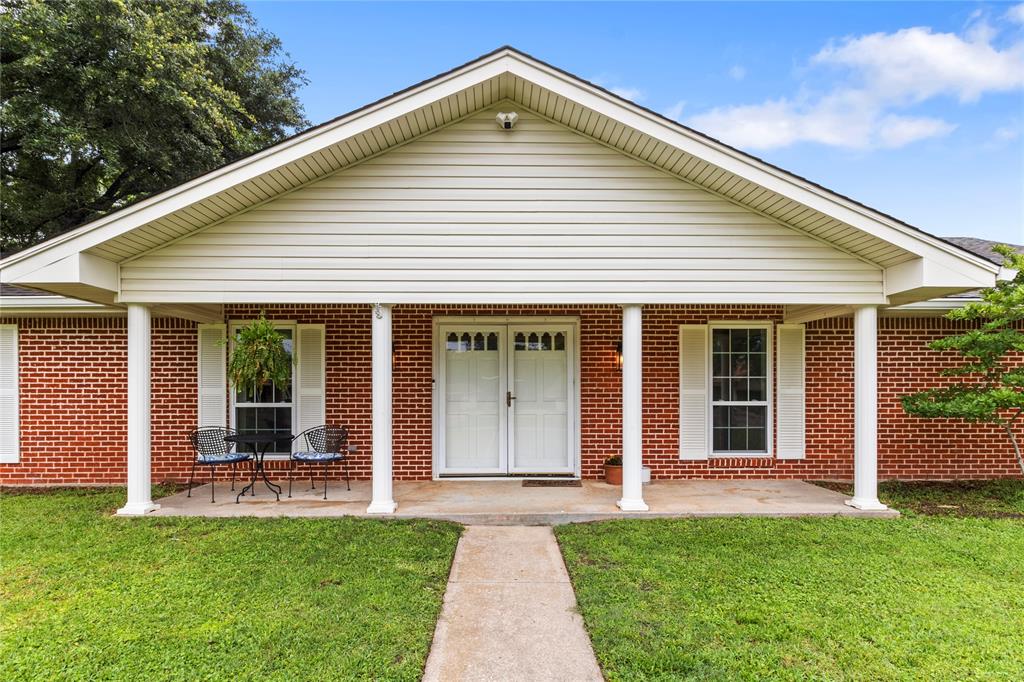 COUNTRY EAST ADDN TEAGUE - Residential