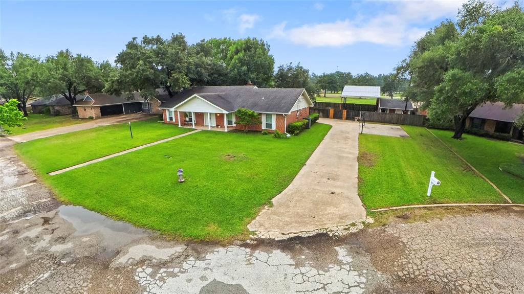 COUNTRY EAST ADDN TEAGUE - Residential